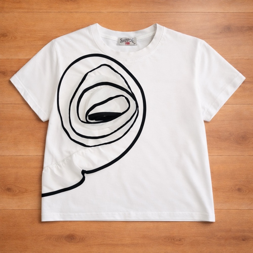 SWANK White Short Sleeve Tee with Black Spiral 3D Rose Design